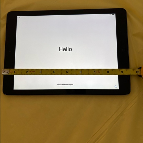 Apple iPad Air - Picture 6 of 9